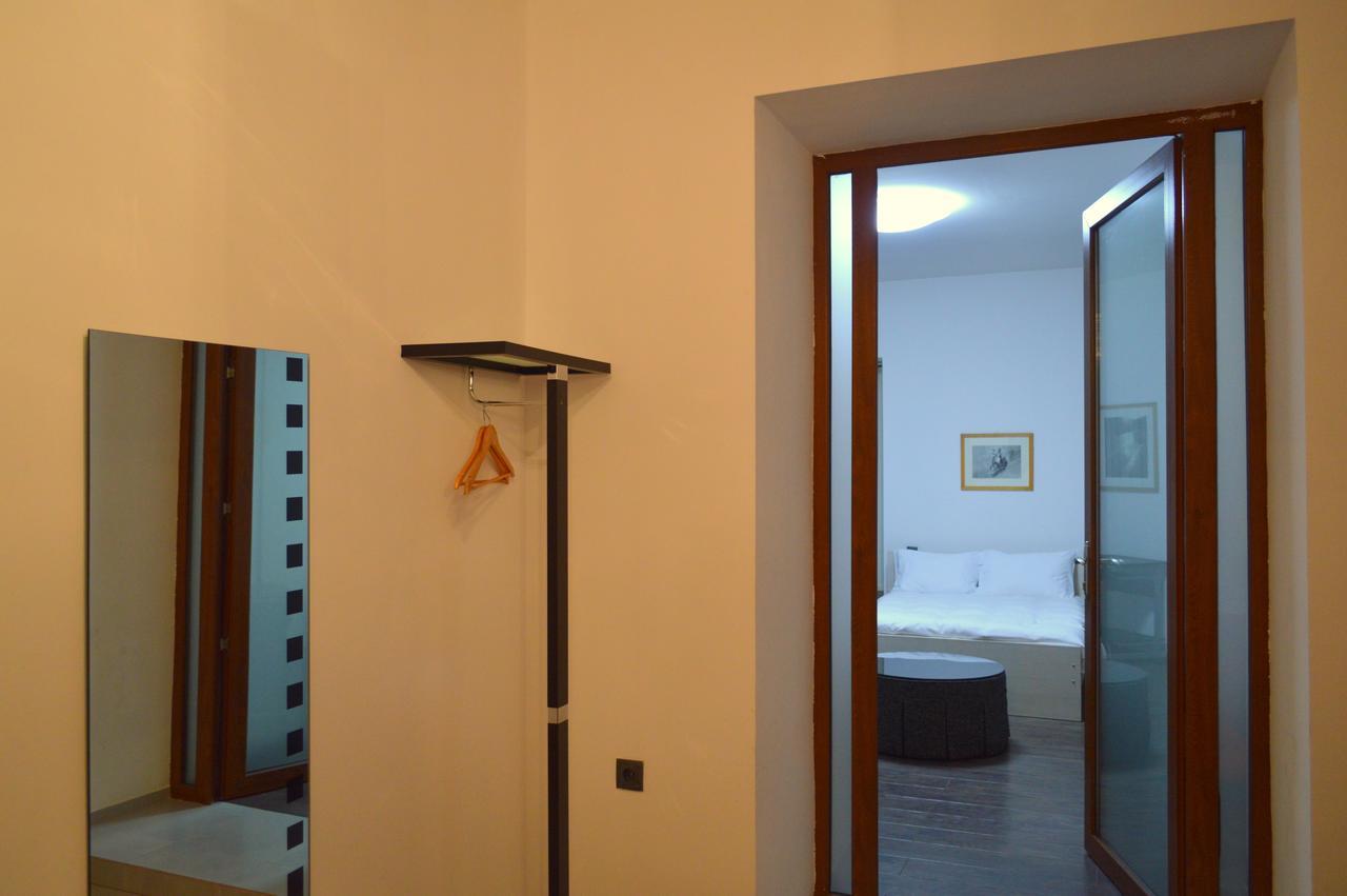 Deluxe Apartment Tbilisi Bagian luar foto