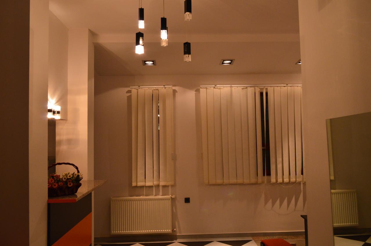 Deluxe Apartment Tbilisi Bagian luar foto