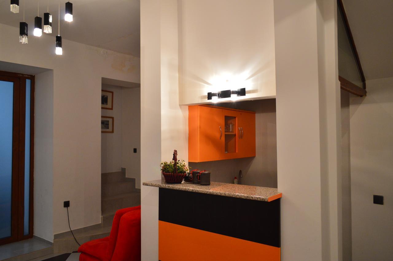 Deluxe Apartment Tbilisi Bagian luar foto